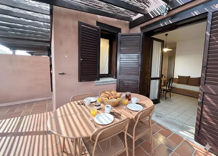 8 Arbousiers 19 Bonifacio (Corsica)